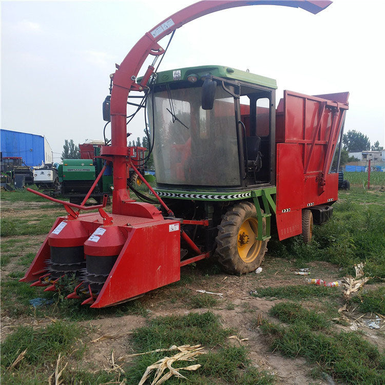 Radish harvesting machine combine harvester