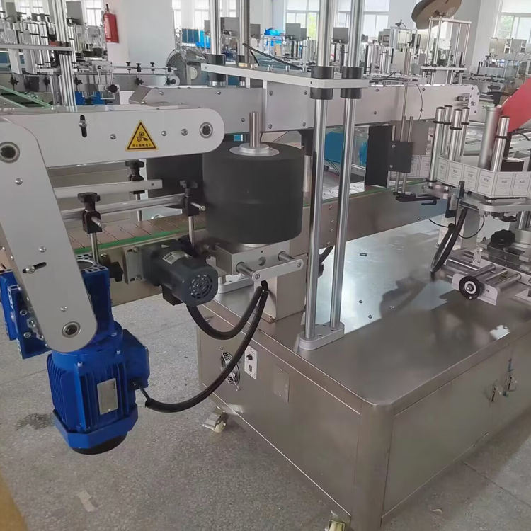 automatic flat side labeling machine for round or flat bottles boxes high quality